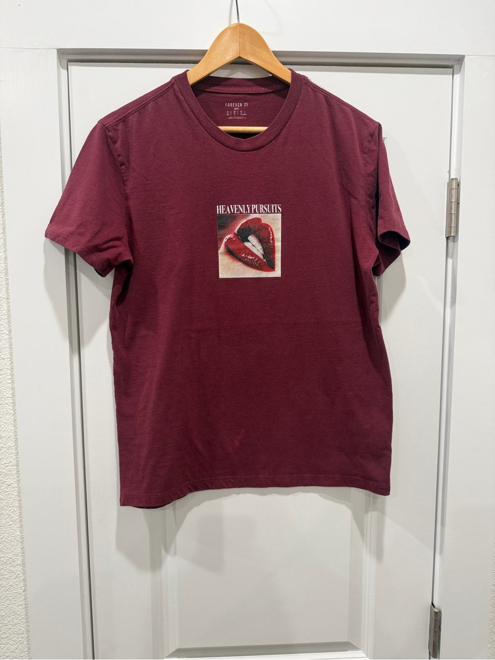 Forever 21 Men's Maroon Graphic Tee - 'Heavenly Pursuits' Lip Design